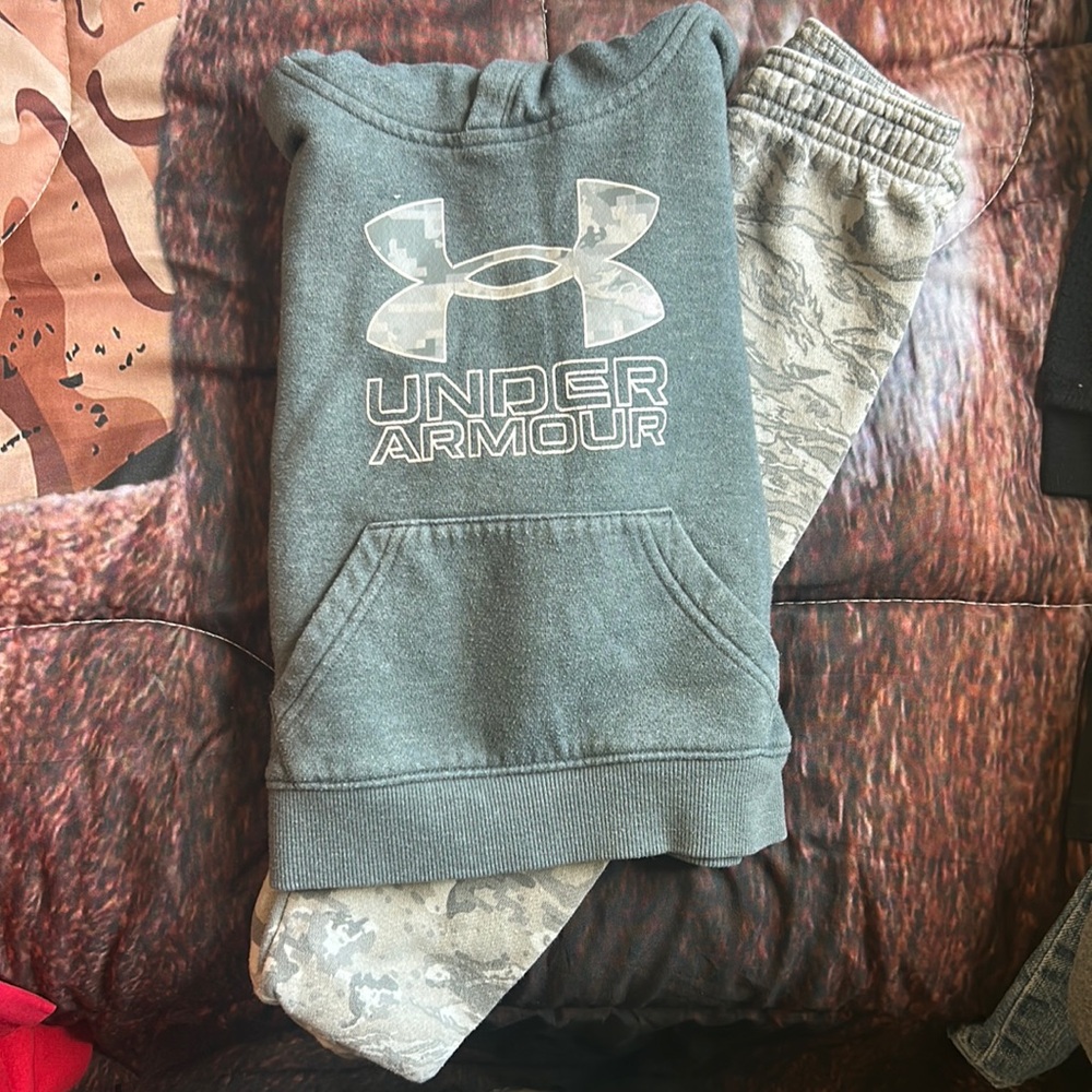 UA outfit